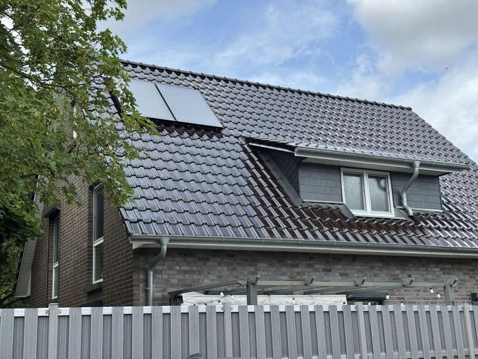 Modernes Einfamilienhaus mit hochwertiger Ausstattung und Smart-Home-System in Groß Wesenberg – Solarkollektor