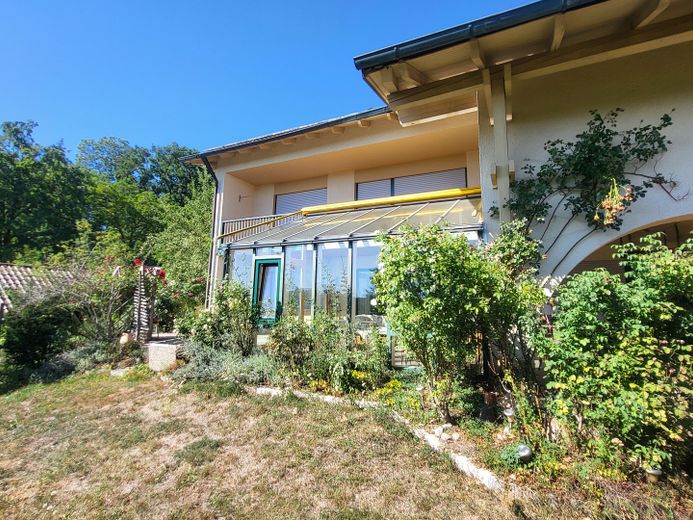 Freistehendes Einfamilienhaus in ruhiger Südhanglage mit weitem Blick über das Vilstal – Aussenansicht