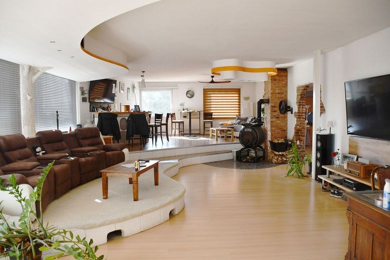 Interessantes Abrissgrundstück, 1.344 m², in Darmstadt-Arheilgen – Innenansicht Gebäue