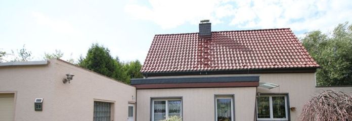Wohnglück im Grünen – liebevoll gepflegtes Eigenheim mit Garage und Carport