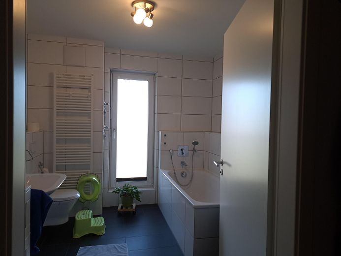 KFW70 Wohnung mit vier Zimmern in Knielingen 2.0 – Badezimmer-2