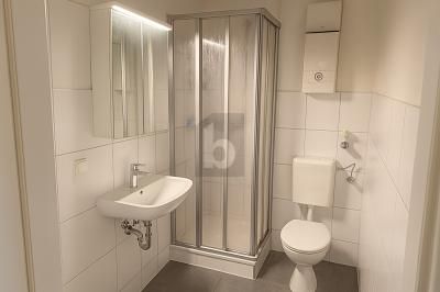 EIGENE WOHNUNG FÜR STUDENTEN | STELLPLATZ  &  KELLER – 1763564555_266e4bf.jpg