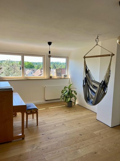 Sonnendurchflutetes Einfamilienhaus mit Garten in ruhiger Wohnlage – Photo 17
