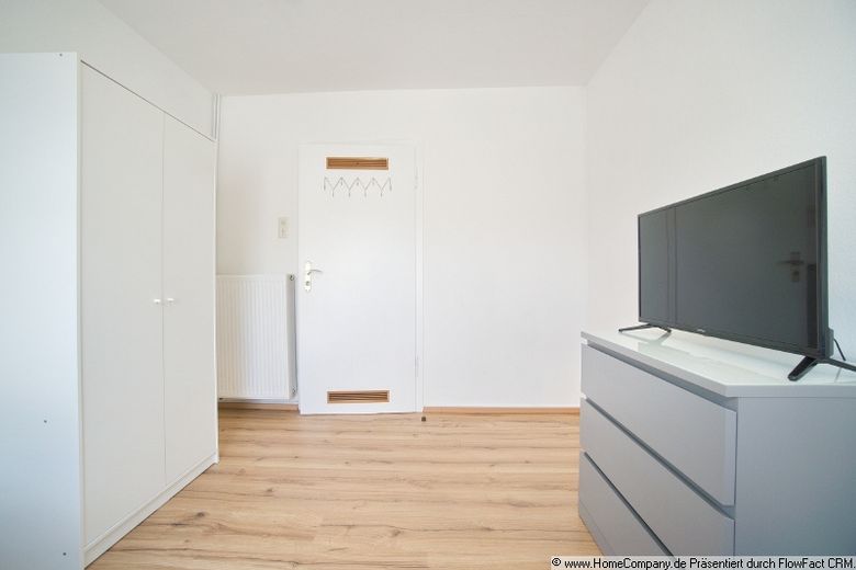 ***City Süd, 5 Fußminuten zur Fußgängerzone: möbliertes WG-Zimmer mit Küchen-Badmitbenutzung – 98d8c37d46e6208fee97c3c13e144babc1ea0cfd.jpg