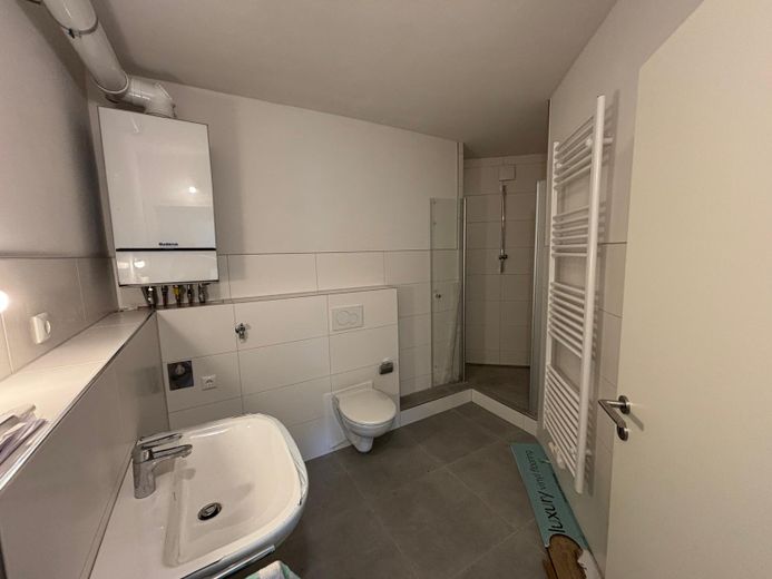 Helle, frisch kernsanierte 2,5-Zimmerwohnung mit besonderem Flair – WJ-00192_bild_006.jpeg