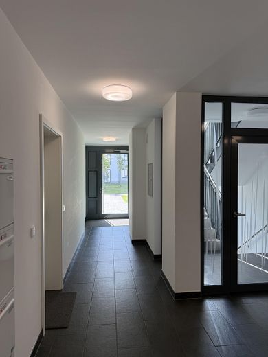 Nur 100 m vom Meer entfernt - Stilvolle 3 ZKB Wohnung mit Marken EBK u. TG Stellplatz – फोटो 6