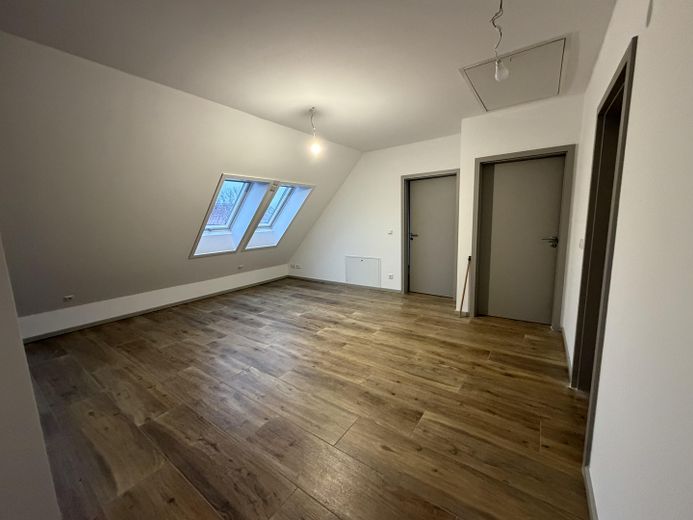 Blick vom Flur in Wohnbereich