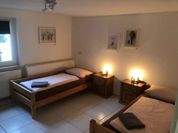 Möblierte Unterkunft Wohnung in Ilshofen Monteurunterkunft – Schlafzimmer