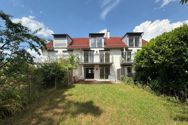 Frisch renoviertes Reihenmittelhaus mit schönem Garten & Terrasse in Oberboihingen