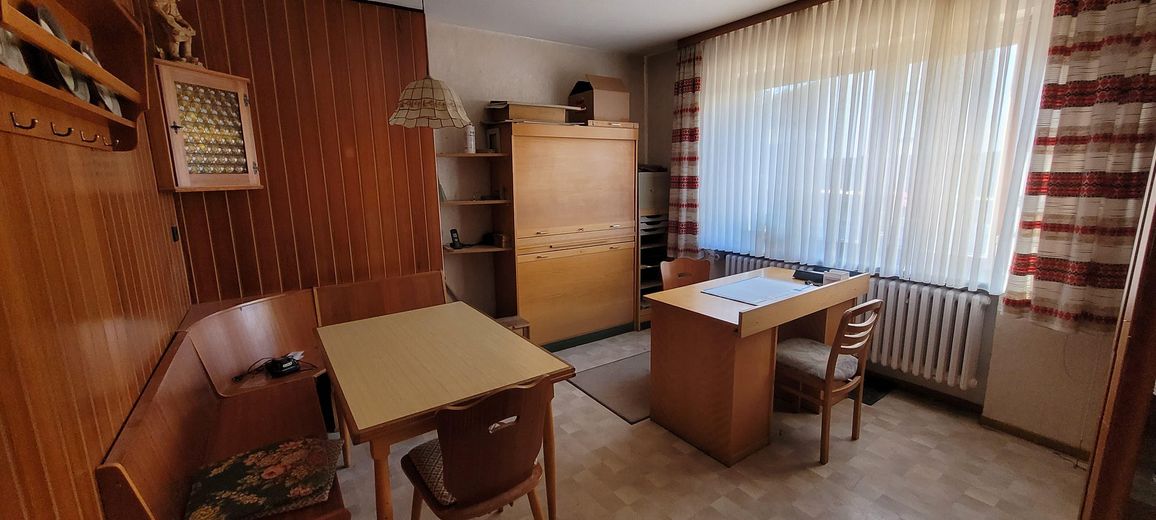 Casa unifamiliare con officina – spazio per vivere e creare – Arbeitszimmer