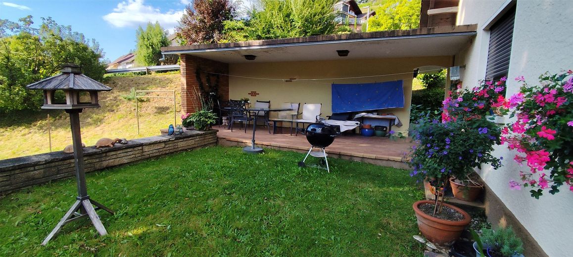 Schwarzwald-Mehrfamilienhaus in außergewöhnlicher und unverbaubarer Südlage in Oppenau- MAKLERFREI ! – Terasse