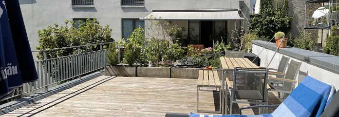Provisionsfrei: Wunderschöne, ruhig gelegene Dachterrassenwohnung in Frankfurt Bornheim