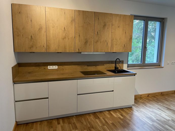 Großzügige 3-Zimmer-Wohnung in herausragender Wohnlage von Caputh-Schwielowsee – Einbauküche