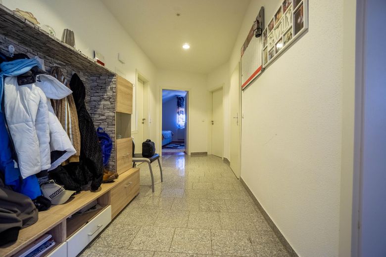 3-Zimmer-Dachgeschosswohnung mit Bergblick – Foto 4