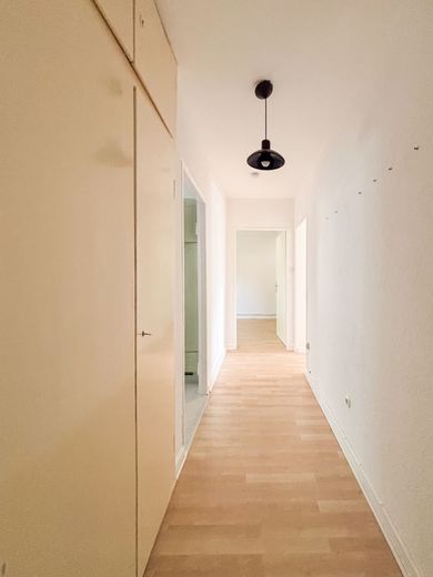 2-Zimmer-Wohnung Mainz-Oberstadt - Uni-Nähe, Balkon, geringes Hausgeld &amp; Entwicklungspotenzial – Flur