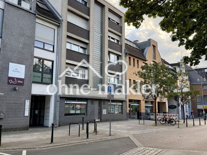 Gut geschnittene 2-Zimmer-Wohnung mit Balkon & Einbauküche in zentraler Lage von Pulheim – Foto 1