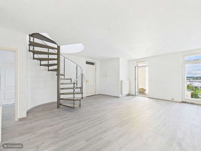 Moderno appartamento maisonette di 4 locali con balcone a Plauen – Foto 1