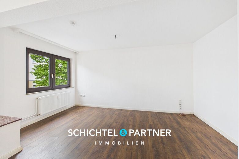Woltmershausen | Gepflegte &amp; geräumige Etagenwohnung mit Wannenbad &amp; Balkon – S&amp;P | Wohnzimmer