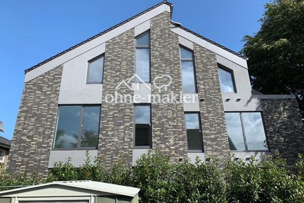 EBK’li akıllı ev, balkon: Halstenbek’te aydınlık 4 odalı daire