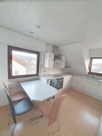 Very attractive 5-room maisonette apartment with fitted kitchen in Heidelberg – Photo 10