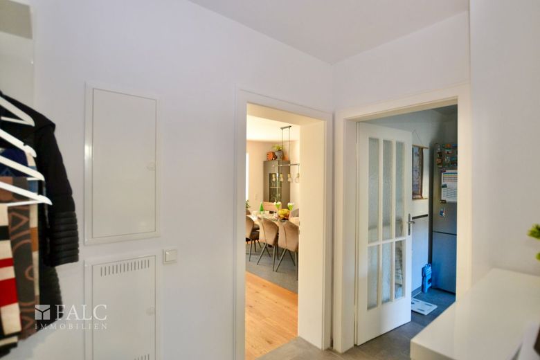 Ein Zuhause zum Ankommen: Hochwertig vor 5 Jahren kernsaniert und modernisiert – Diele