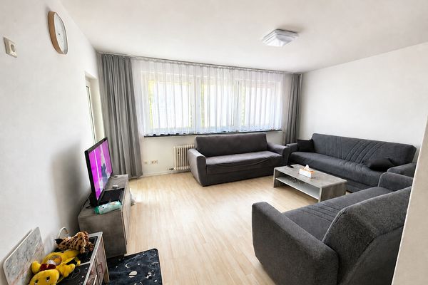 KOMİSYONSUZ: Mainz Bretzenheim’de sundurmalı güzel 4 odalı daire satılık