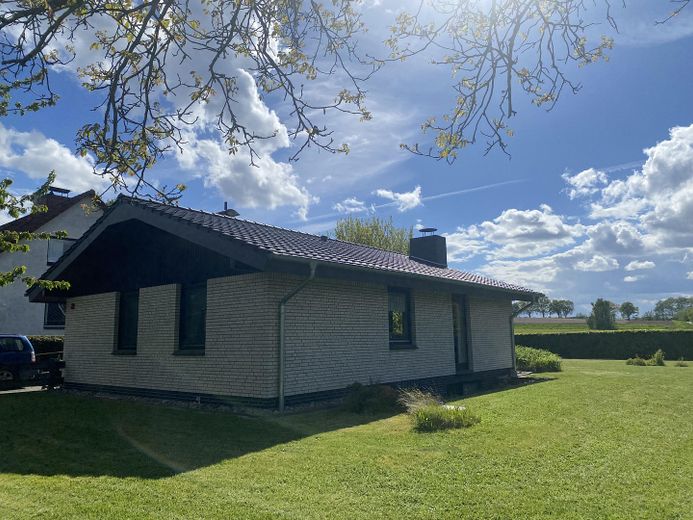 Perle an der Göhrde - Gepflegter Bungalow in Pommoissel – Aussen _ Garten 2