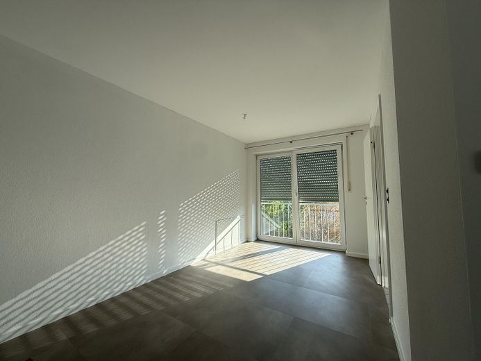 Helle Galeriewohnung mit Balkon und Blick ins Grüne in Steinweg – Essbereich