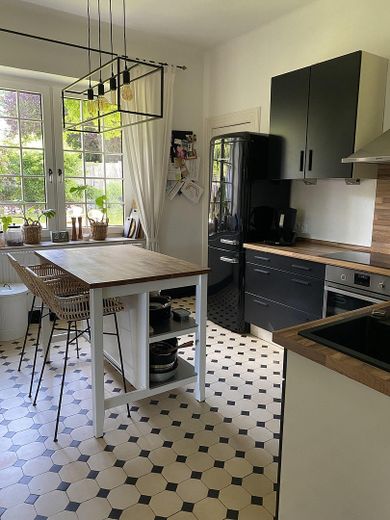 "Villa Rehfuss" Provisionsfreie Stadtvilla mit herrschaftlichem Charme & Top-Anbindung nach Bremen – Küche