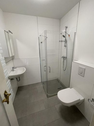 2 MEHRFAMILIENHÄUSER MIT 6 WOHNEINHEITEN + GROSSZÜGIGE GEWERBFLÄCHE - IM ZENTRUM VON GUMMERSBACH - – Bad
