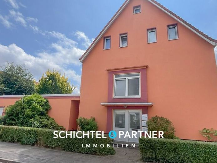 Osterholz | Gepflegtes Mehrparteienhaus mit Doppelgarage in Top Lage – Foto 1