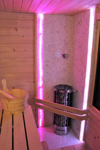 Göl kenarında lüks ev_ kütük ev_ tatil evi_ min. % 7 getiri – Sauna mit Himalayasalz