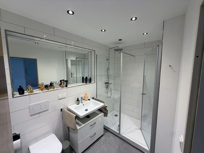 3-Zimmer-Wohnung im Herzen von Ratingen – Badezimmer