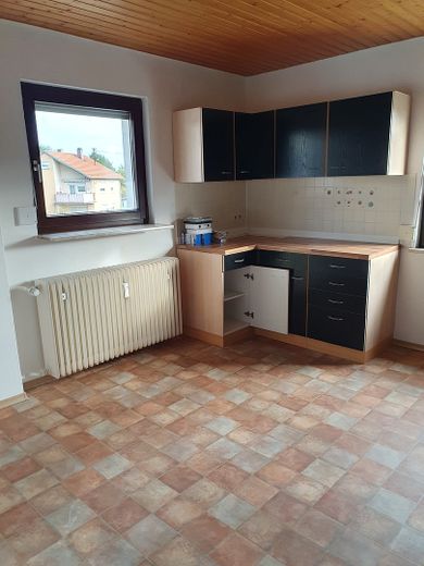 Gemütl. 3-Zi-EG-Whg., Du, WC, Terrasse, Garage, ab 01.05.24 Herbrechtingen-Anhausen zu vermieten – Teilansicht Küche 1