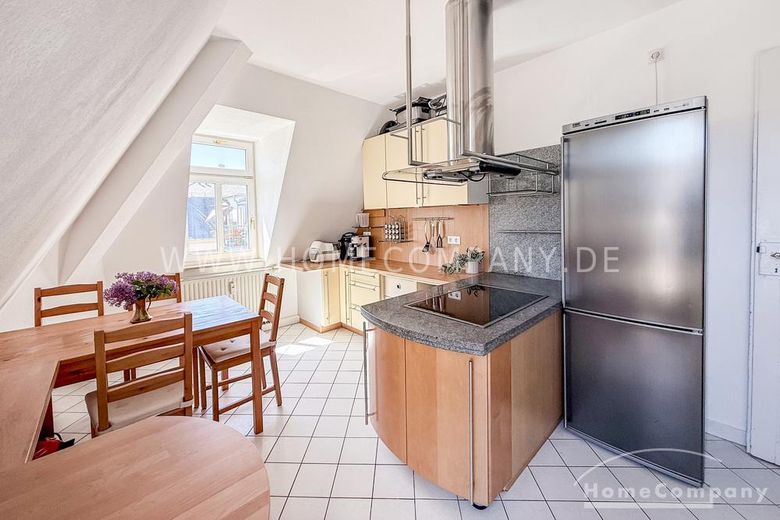 22801 HomeCompany Dresden Möbliert/Furnished 3-Zimmer Maisonette Wohnung in Dresden-Striesen mit Balkon max. 3 Personen – a570888ebcf83e45d19ef6e29dcd10e424d704db.jpg