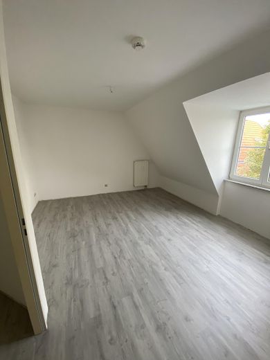 Gallinchen'de Yenilenmiş 2 Odalı Daire – Schlafzimmer