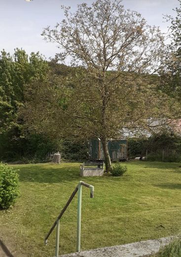 Bauernhaus mit großem Grundstück / Garten – Garten 