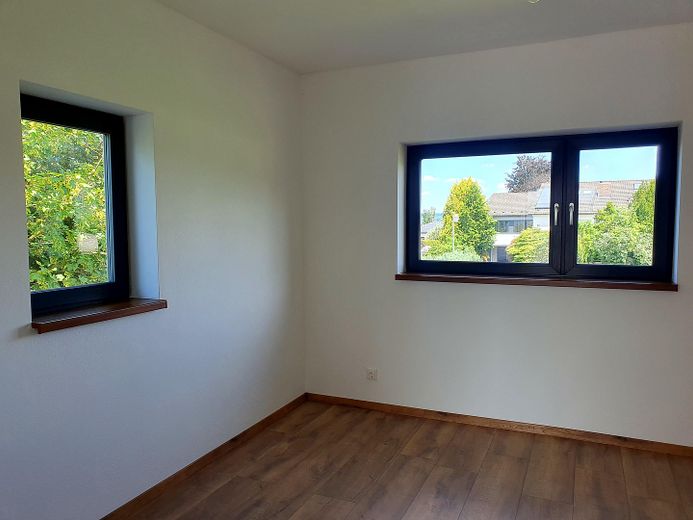 150  m², डीडोर्फ़ के बाहरी इलाके में उजला, शांत अपार्टमेंट – Arbeitszimmer - N/O - EG