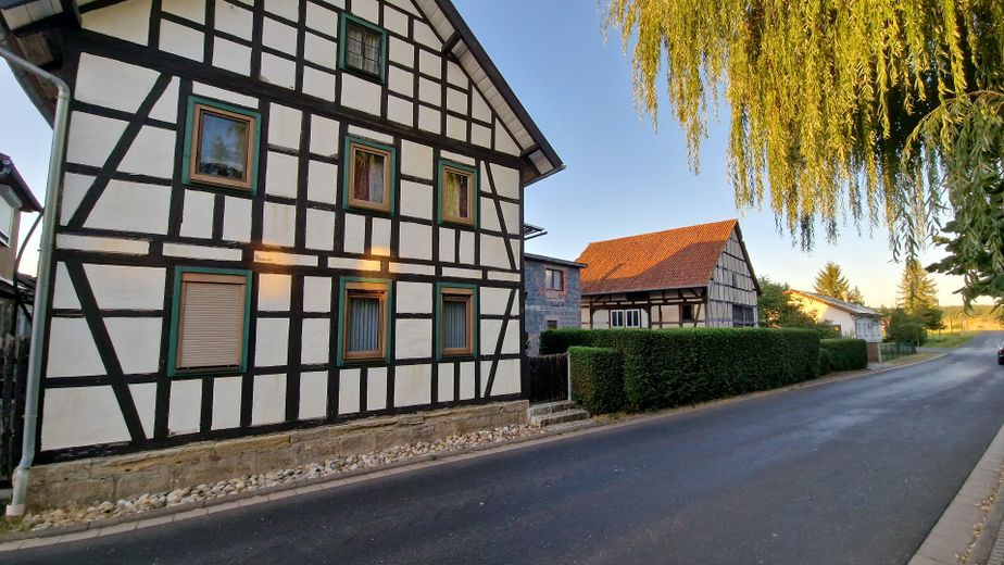 Huis met grote tuin en fruitbomen, landelijk, rustige ligging aan de dorpsrand – Foto 12