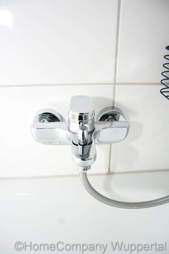 Schöne 3-Zimmerwohnung mit DSL-Wifi und PKW-Stellplatz in Solingen-Gräfrath – 6cb824673d4c8438b851100e60eff7822dadc375.jpg