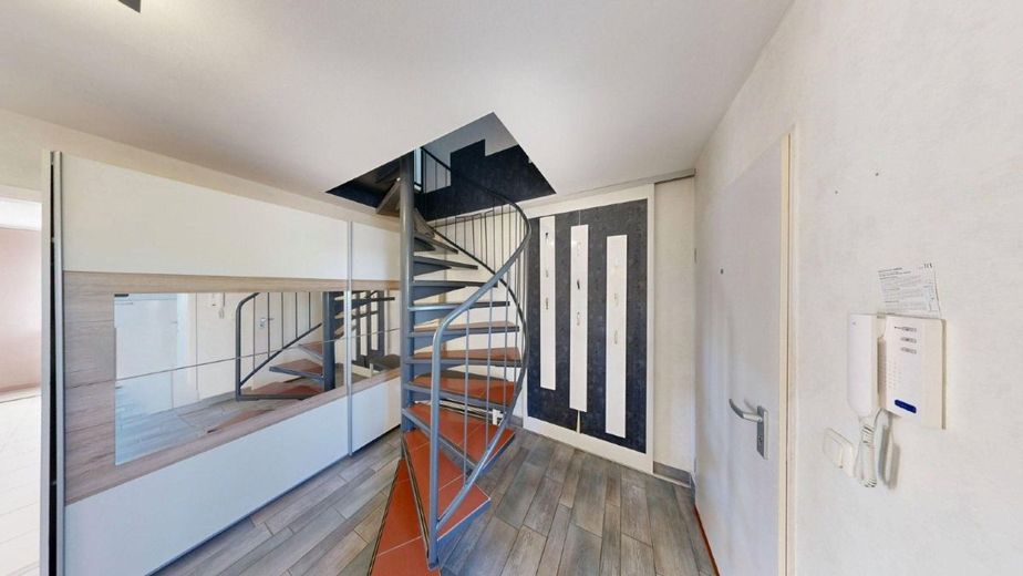Exklusive Maisonette-Wohnung mit großer Dachterrasse – Eingangsbereich