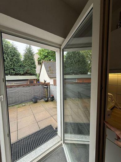 Attraktive Erdgeschosswohnung (2 Zimmer) mit Balkon & EBK in ruhiger Lage – Balkon