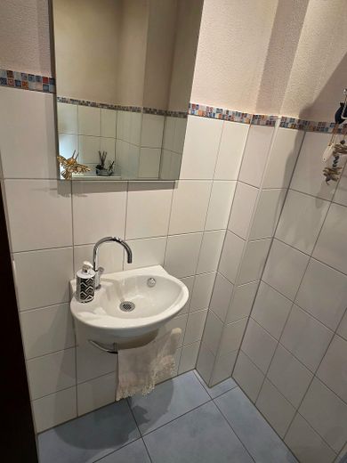 -provisionsfrei- 3-Zimmer-Wohnung mit Balkon, EBK & Garage in der Aplerbecker Mark – Gäste-WC