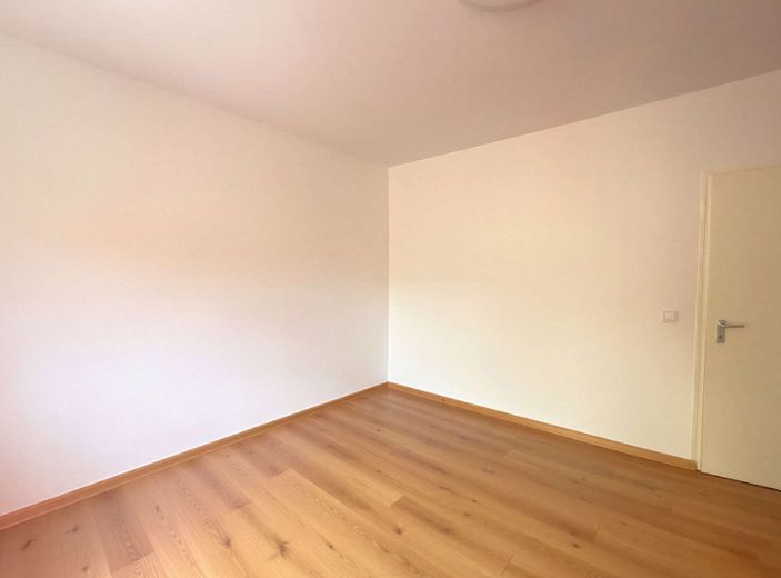 Helle 2-Zimmer-Wohnung mit Balkon in Uni-Nähe – ideal für Paare – WJ-00213_bild_002.png