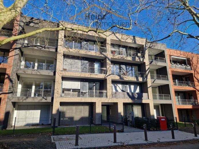 Sonnige Balkonwohnung in ruhiger Zentrumslage von Bergisch Gladbach !!! – Foto 1