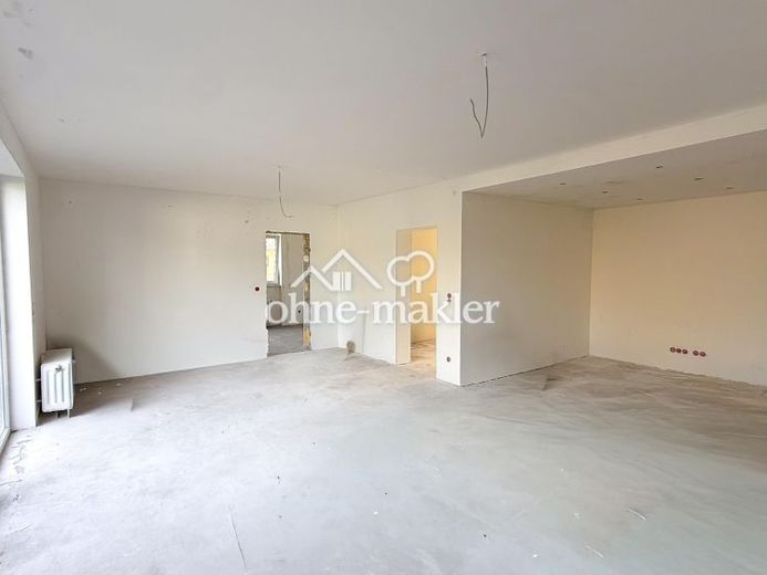 Kernsanierte 3-Zimmer ETW mit 2 Bädern und zwei Balkonen – Foto 1