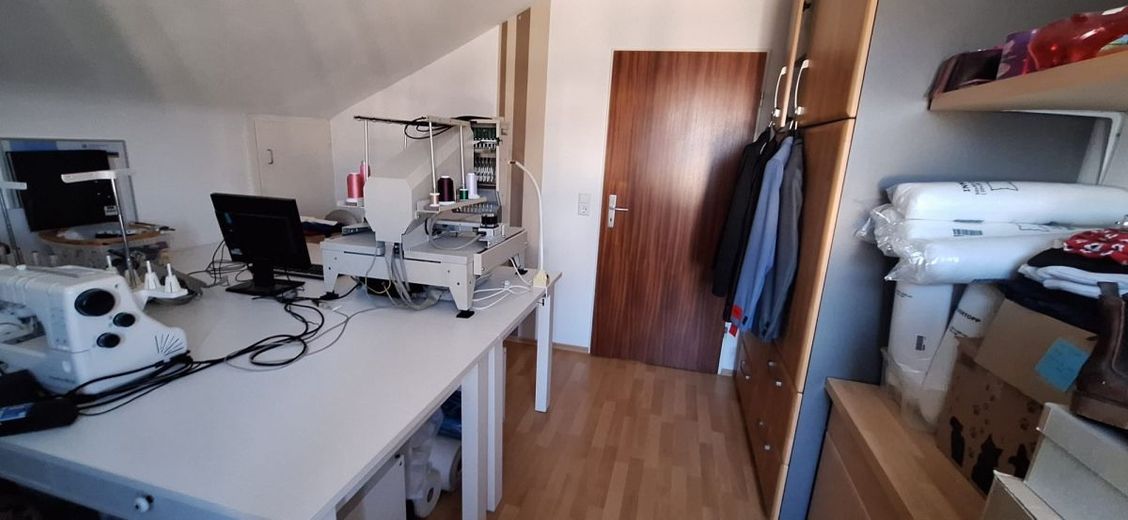 Helle 3-Zimmer Dachgeschosswohnung mit Südbalkon und Weitblick in Reutlingen – 0c723d6a-03a4-4758-8cee-394f219152f0