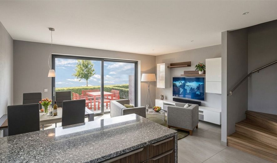 Ihr neues Zuhause: 7 Zimmer voller Möglichkeiten! Modernes Neubau-Reihenhaus in Heukamps Tannen – Bild 2
