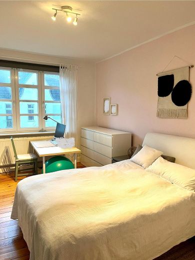 Blücher: heller, solider, Altbau und DG-Neubau - Perfekt für Eigennutzung oder Kapitalanlage – Schlafzimmer