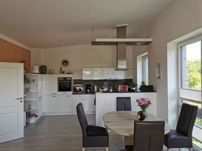 Traumhafte 2-Zi.-Penthousewohnung in Lütjensee ++große Dachterrasse++Stellplatz am Haus – Küche